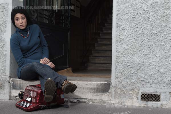YOANNA - 2007-11-10 - PARIS -  - 